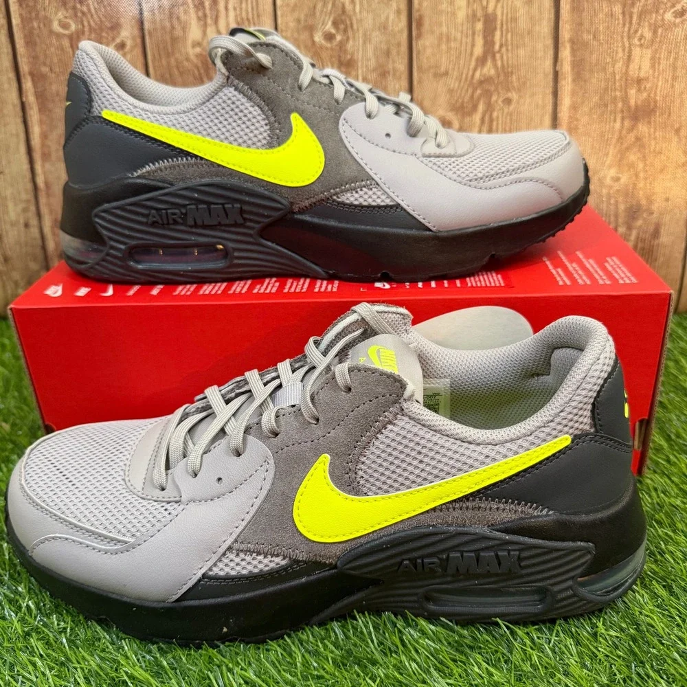 Nike Air Max Excee Sneakers Mens size 9 Atmosphere Grey Neon Yellow Athletic